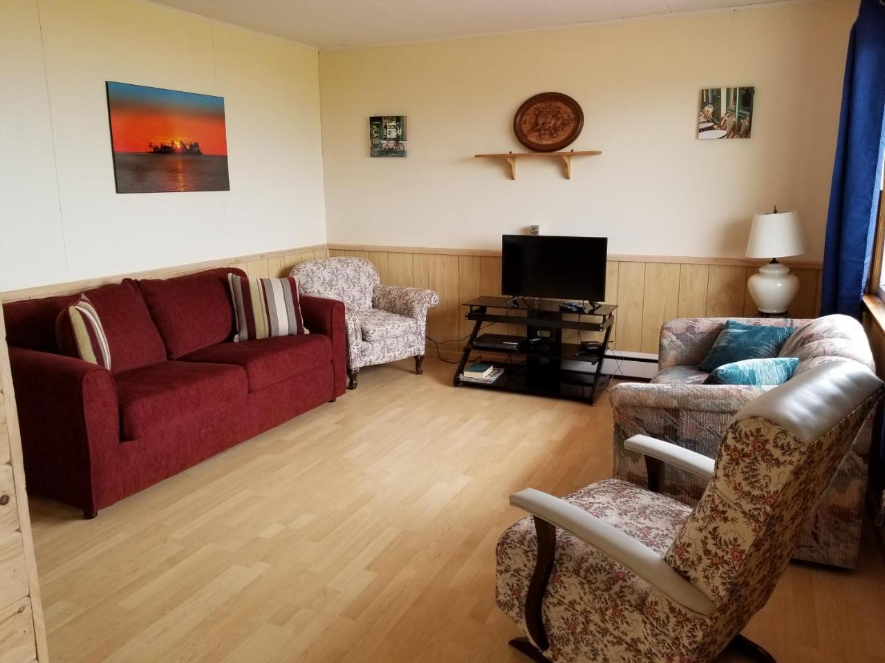 Blue Spruces Cottages Hampton Экстерьер фото